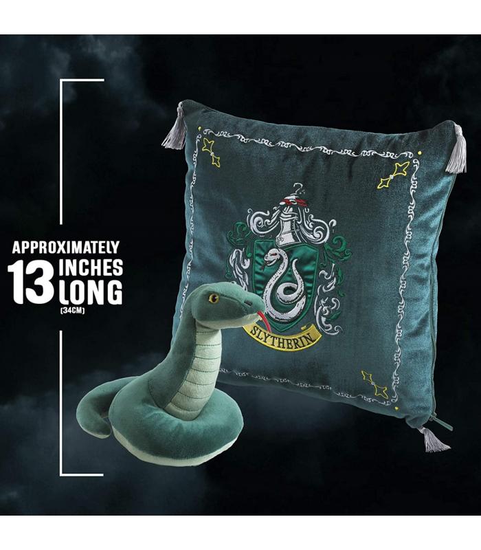 https://www.efecto2000.es/764486-thickbox_default_2x/peluche-pack-the-noble-collection-harry-potter-serpiente-mascota-slytherin-cojin-slytherin.jpg