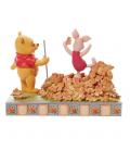 Figura enesco disney winnie the pooh pooh & piglet recogiendo hojas de otoño