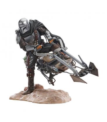 Figura diamond collection star wars: the mandalorian premier collection din djarin en moto speeder 23cm